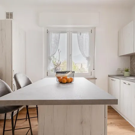 Nina's Apartment *